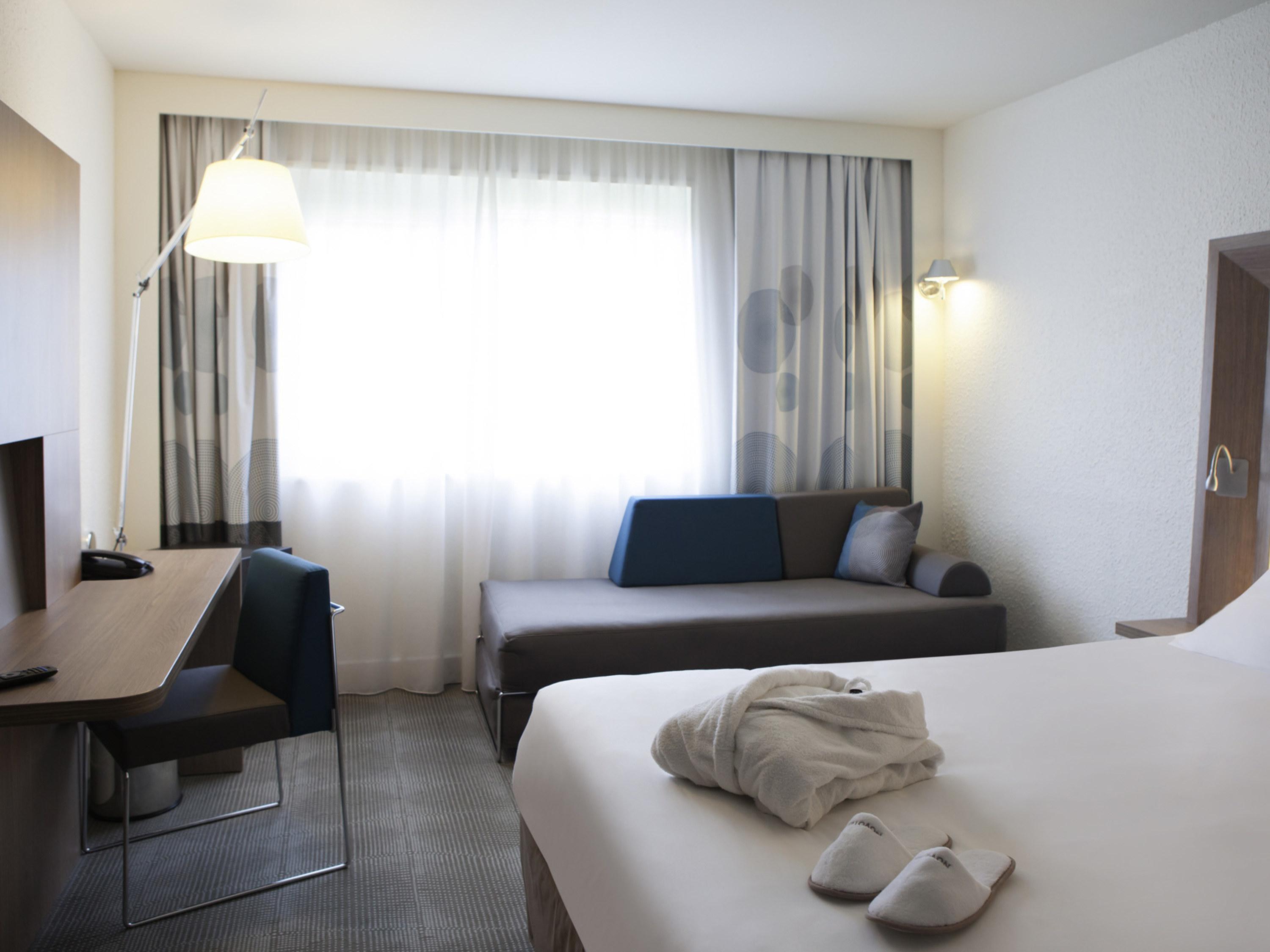 Novotel Fontainebleau Ури Экстерьер фото