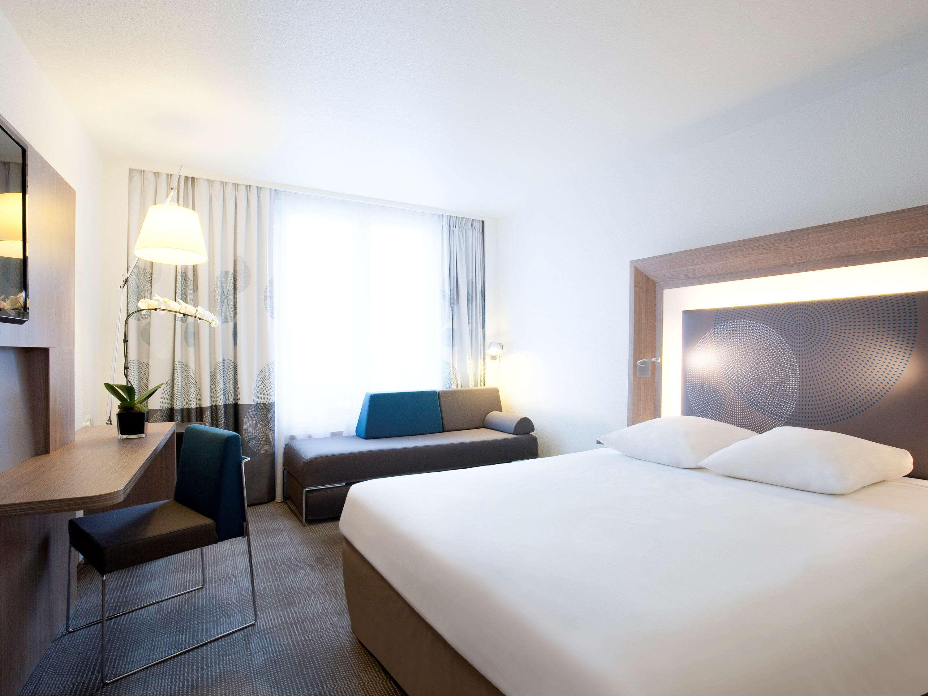 Novotel Fontainebleau Ури Экстерьер фото