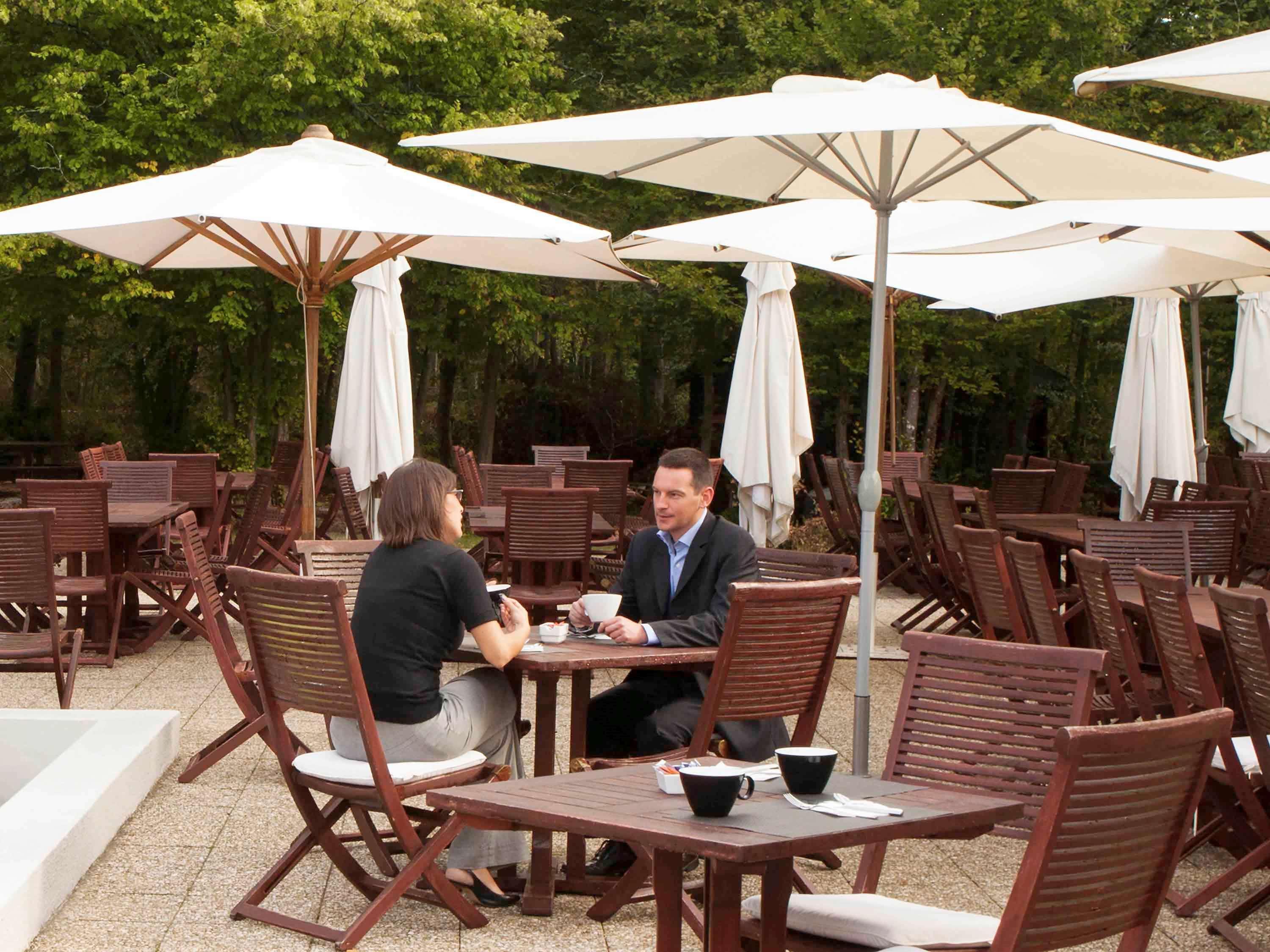 Novotel Fontainebleau Ури Экстерьер фото